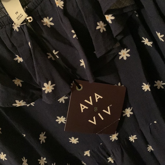 NWT Ava & Viv maxi navy w/white daisies sleeveless ruffled collar dress. Size 1x - Picture 10 of 12